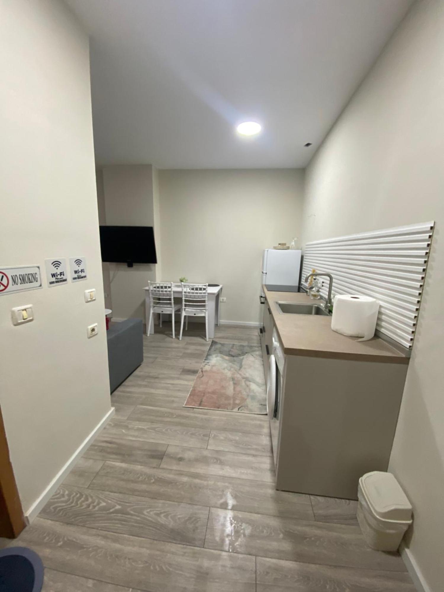 Chlo Apartment 5 Tirane 외부 사진