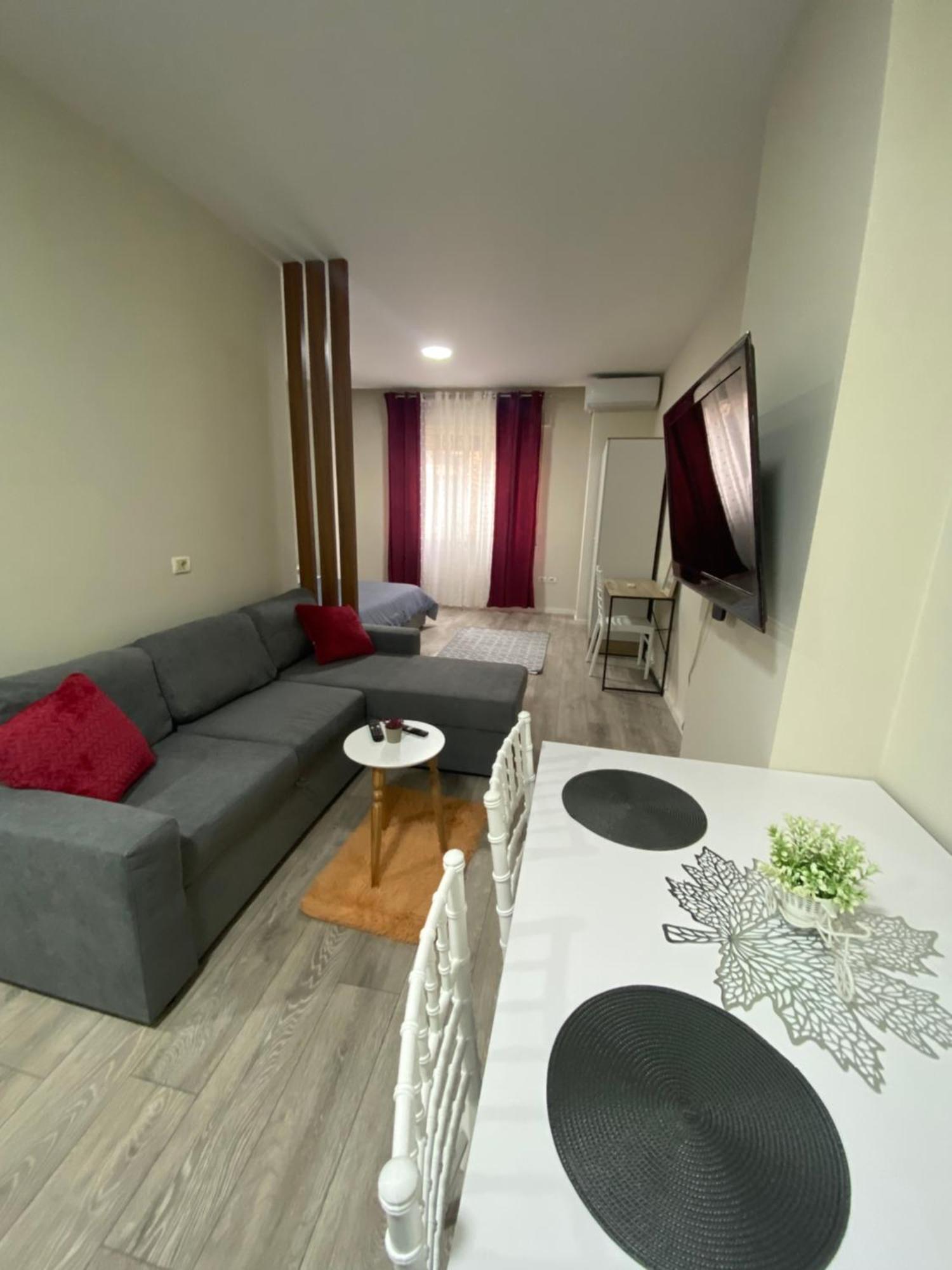 Chlo Apartment 5 Tirane 외부 사진